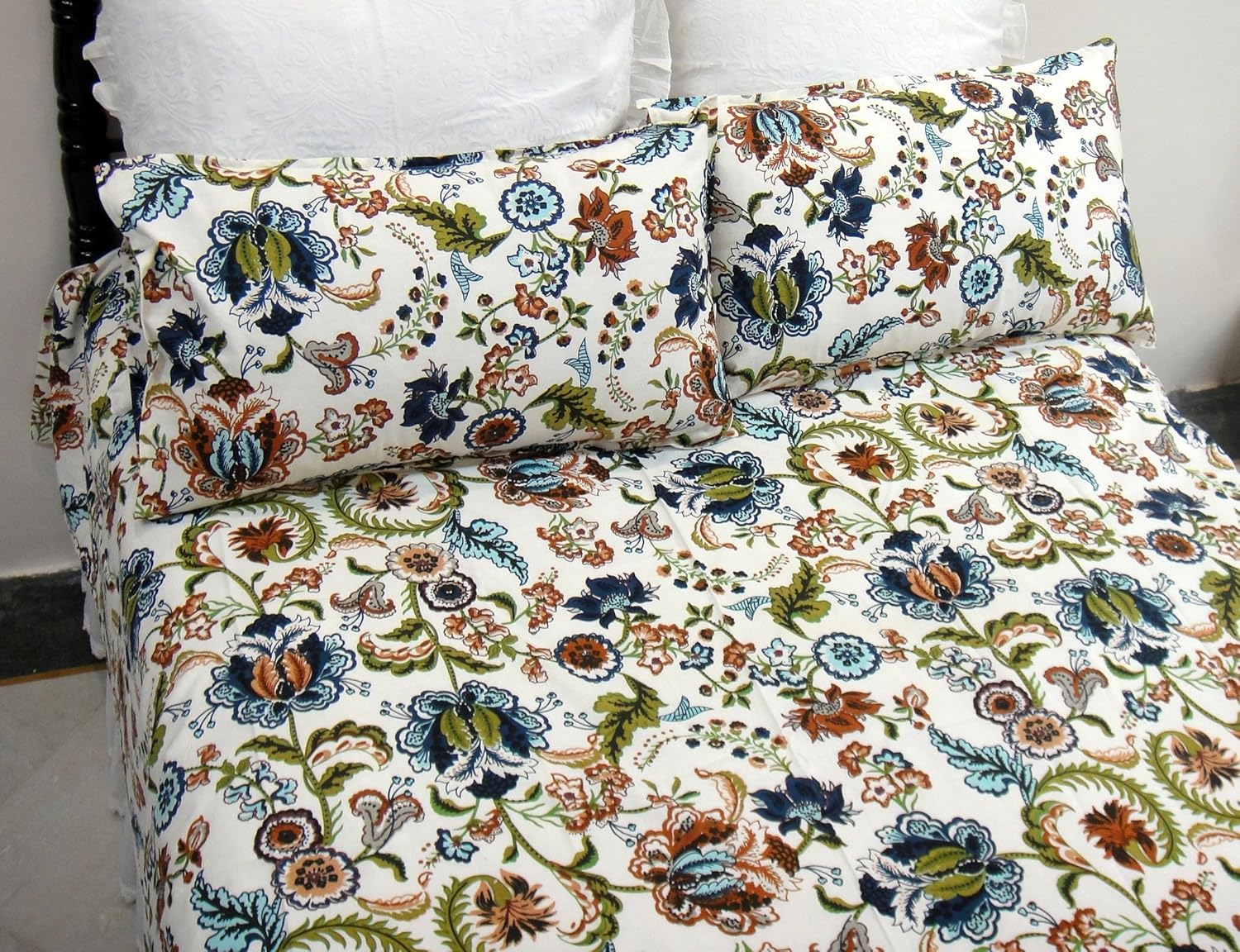 Capua 100% Cotton Multi-Color Queen Size Bed Sheets/Bed Cover/Tapestry with 2 Pillow Covers