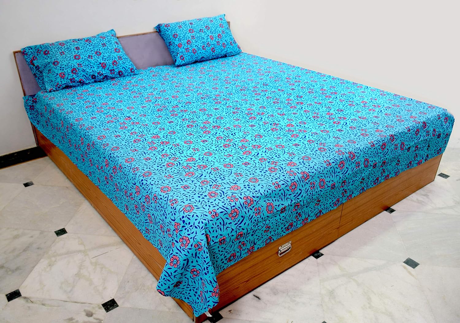 Capua 100% Cotton Floral Design Double Bedsheet with 2 Pillow Cover- Blue