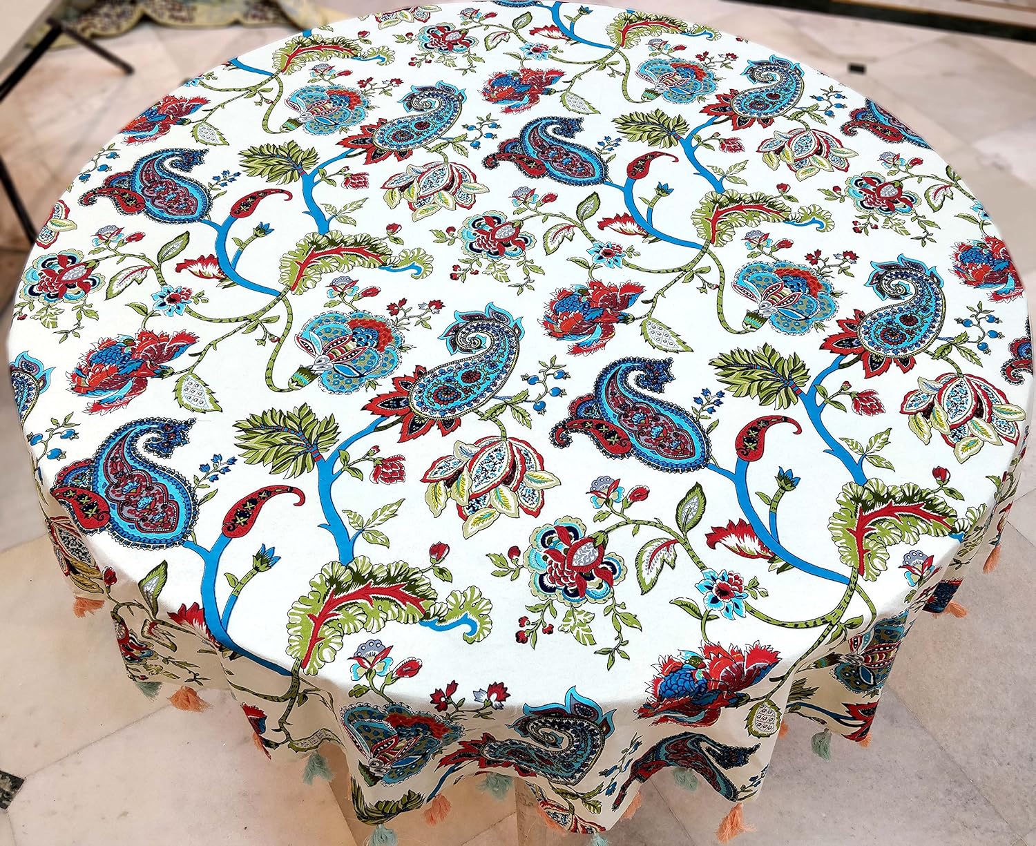 Traditional 100% Cotton Round Table Cover/Tablecloth with Tasal Less Border 65"