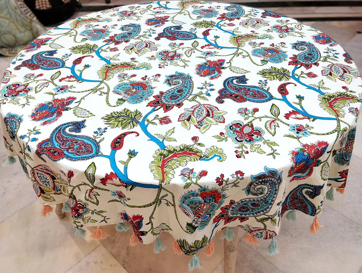 Traditional 100% Cotton Round Table Cover/Tablecloth with Tasal Less Border 65"